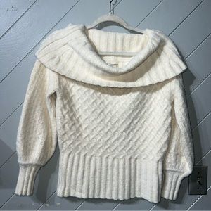 Anthropologie Margot Off the Shoulder Sweater. Cream Color. Size M. Great Cond!!